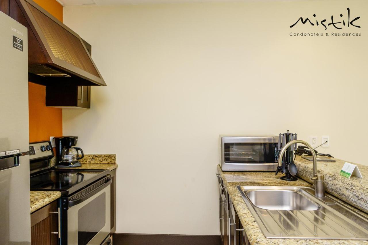Pueblito Escondido By Mistik Vacation Rentals プレヤデルカーメン エクステリア 写真